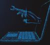 Online computer repair and maintenance service. The finger of th blau schwarze Darstellung einer Hand die aus dem Monitor eines Laptops kommt und sich in ein Werkzeug verwandelt