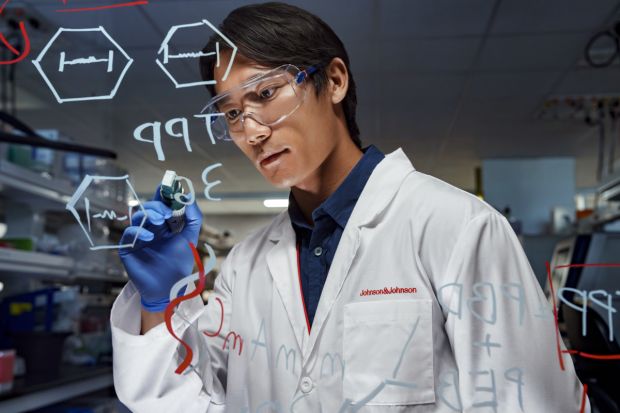Johnson & Johnson will das Biopharma-Unternehmen Intra-Cellular Therapies für 14,6 Mrd. US-Dollar übernehmen. Das biopharmazeutische Unternehmen entwickelt und vermarktet vornehmlich Therapeutika für Erkrankungen des zentralen Nervensystems.